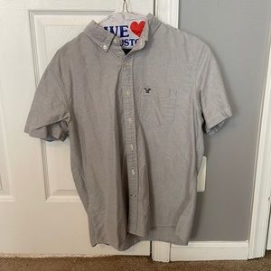 American Eagle Men’s Short Sleeve Button Down Medium